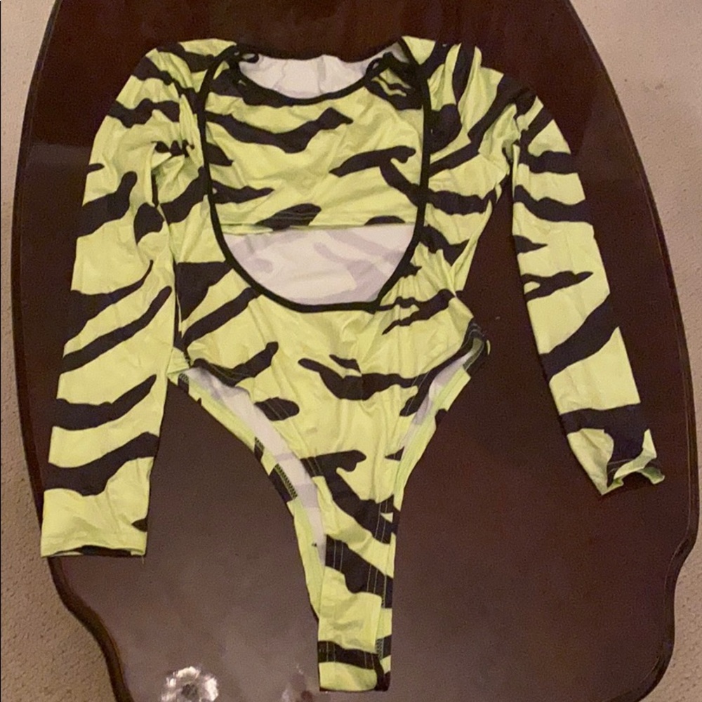 Bathing suit